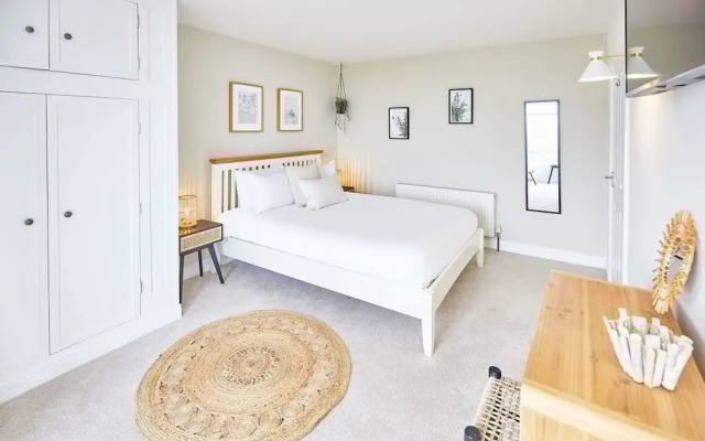 Host Stay Beach Retreat