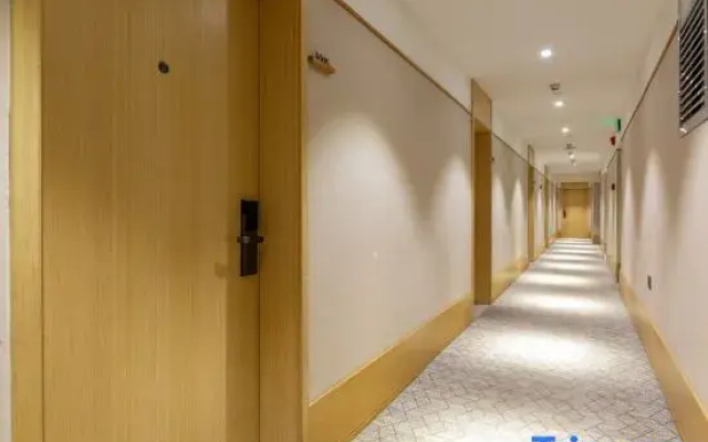 Ji Hotel (Kunming Joy City Store)