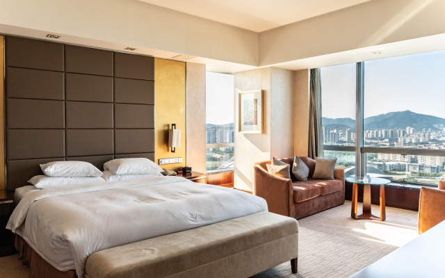 Crowne Plaza Yantai Seaview by IHG