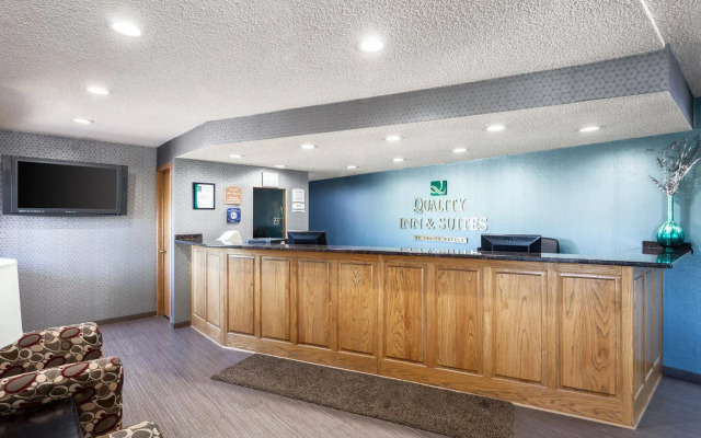 Quality Inn & Suites Lincoln South