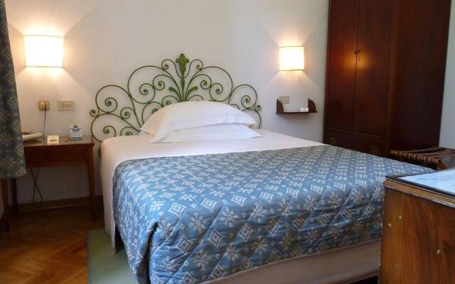 Classic Hotel Флоренция комната для гостей