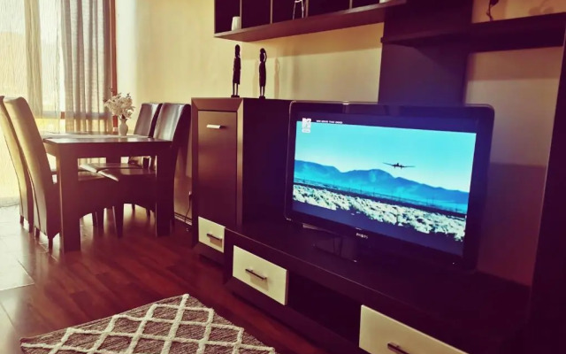 Nice & economic Studio