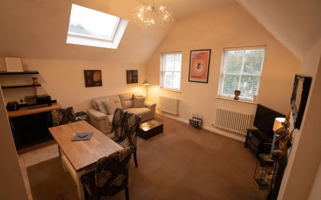 Centrally Located Modern Apartment in Llandudno