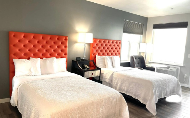 Tides Inn & Suites