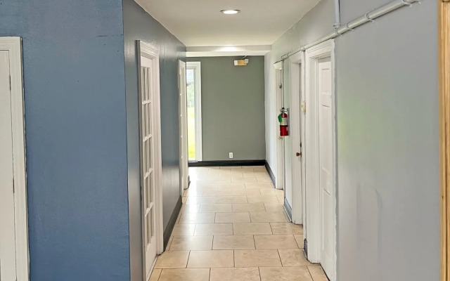 Red Carpet Inn - Houma LA