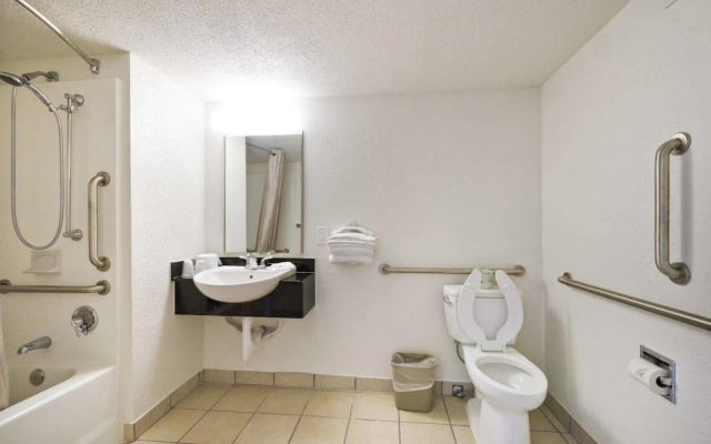Red Roof Inn Springfield