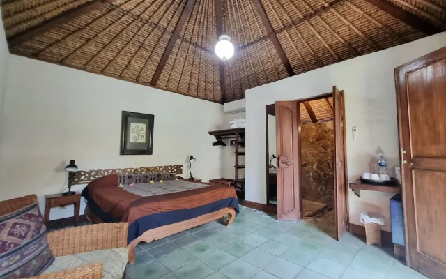 Flash Back Bungalow