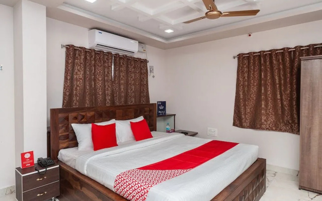 OYO 26677 Pmr Guest Inn