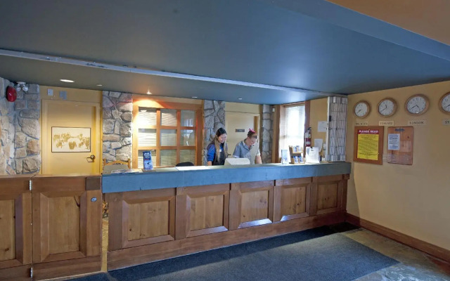 White Crystal Inn