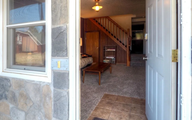 Grandma's Mountain Getaway - 3 Br Home