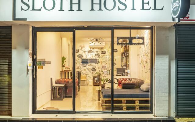 Sloth Hostel Бангкок вид на фасад
