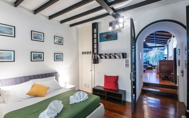 Отель Rental In Rome Riari Garden Luxury вид на фасад