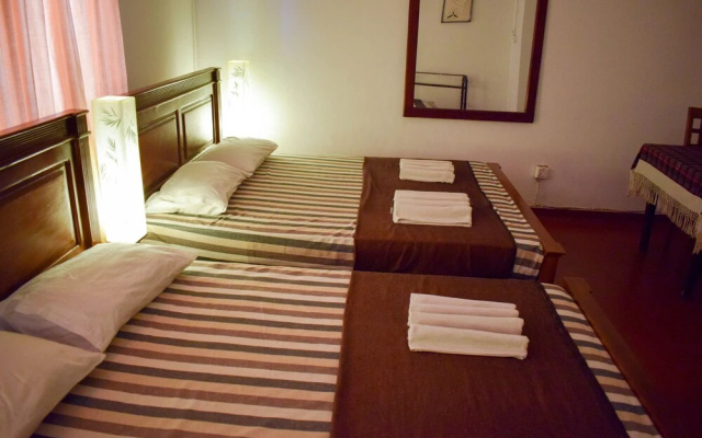 Mount Waves Hotel