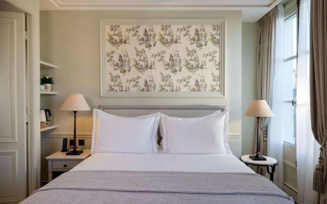 Hotel Du Quai Voltaire