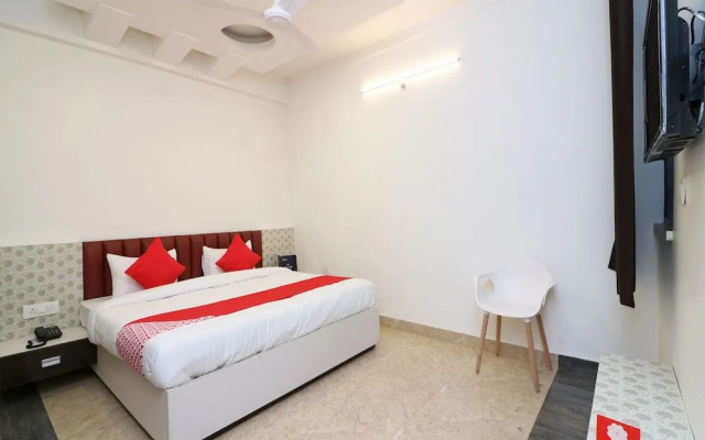 OYO Flagship 15432 Hotel The Nest GMS Rd