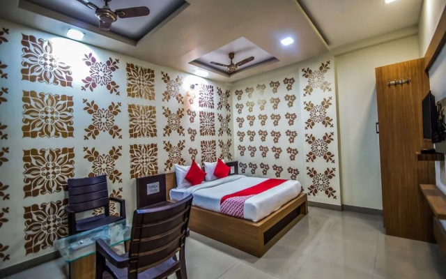 OYO 15180 Kavita Inn