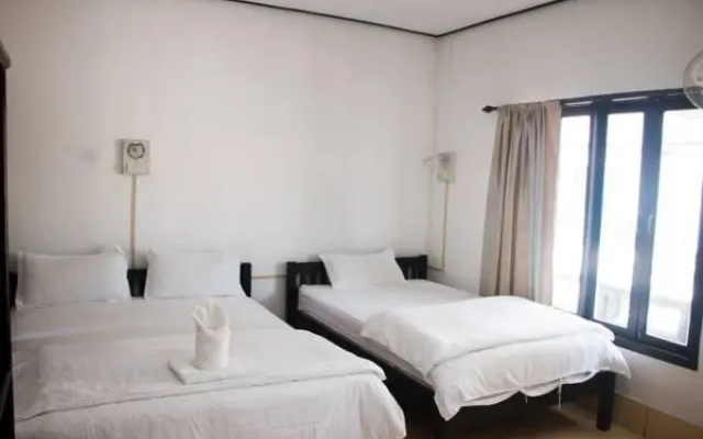 Somsiri Resort Vang Vieng