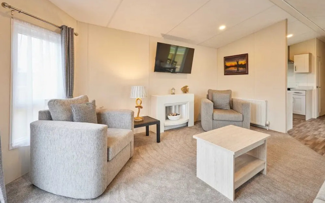 Host Stay Deer View Lodge