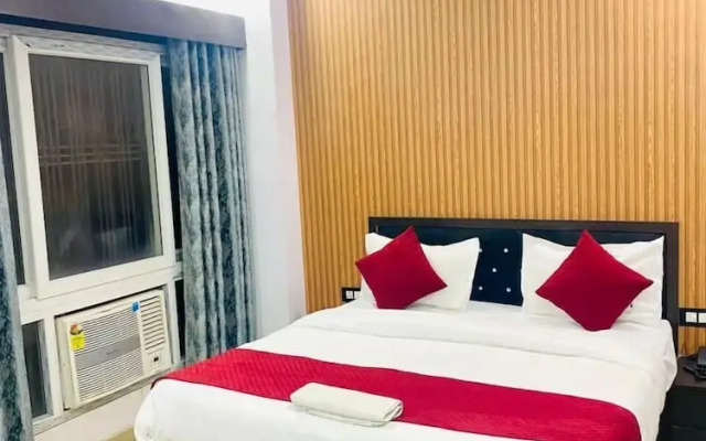 Hotel Paras R Inn
