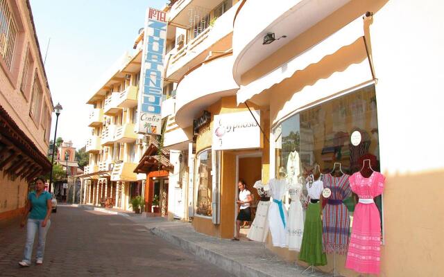 Hotel Zihuatanejo Centro вид на фасад