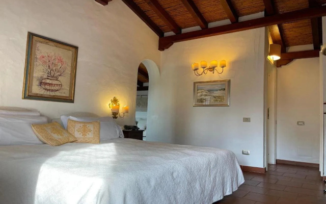 Nora Club Hotel