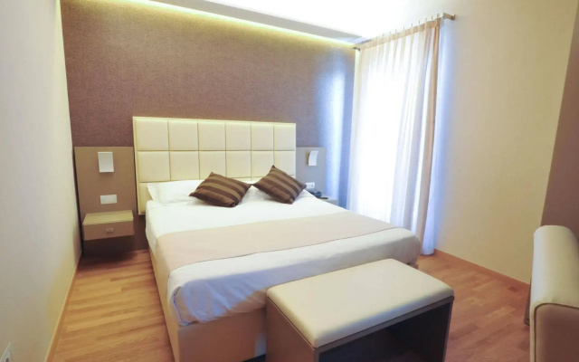 Hotel Dori