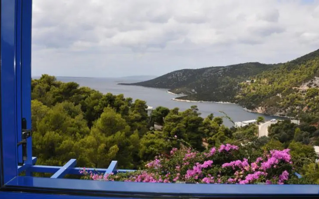 Villa Peukos