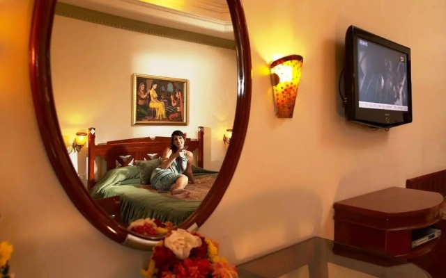 Hotel Hillock