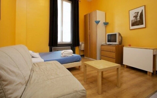 Apartment Poisson 6