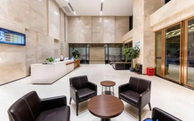 Lytown Hotel（Qingshan Campus of Wuhan University of Science and Technology）