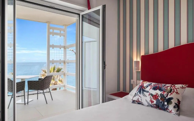 Seaside Hotel