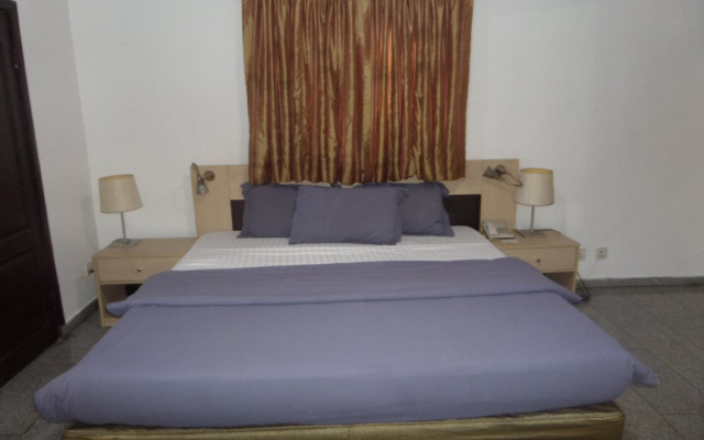The Real Legacy Hotel