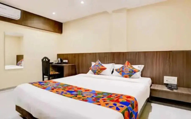 Fabhotel Casa Royal Residency