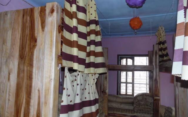 Отель Cheng Backpackers Hotel 1 Лаос, Луангпхабанг - отзывы, цены и фото номеров - забронировать отель Cheng Backpackers Hotel 1 онлайн детские мероприятия