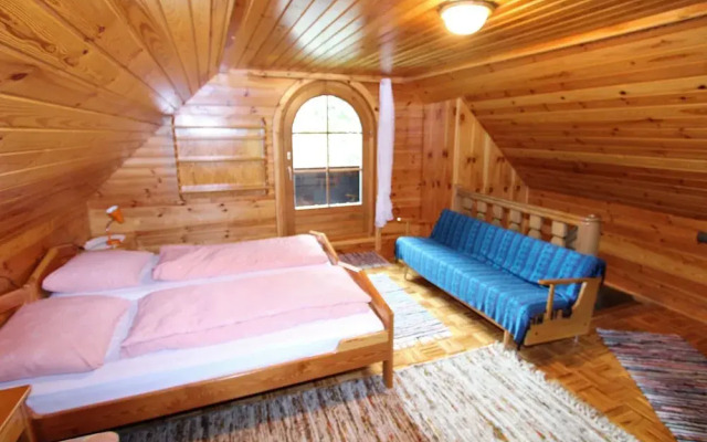 Quiet Holiday Home Near ski Resort