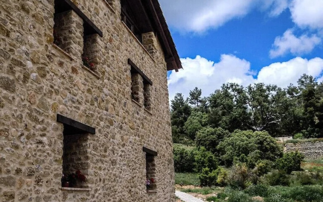 Masia de la Serra de la Cogulla