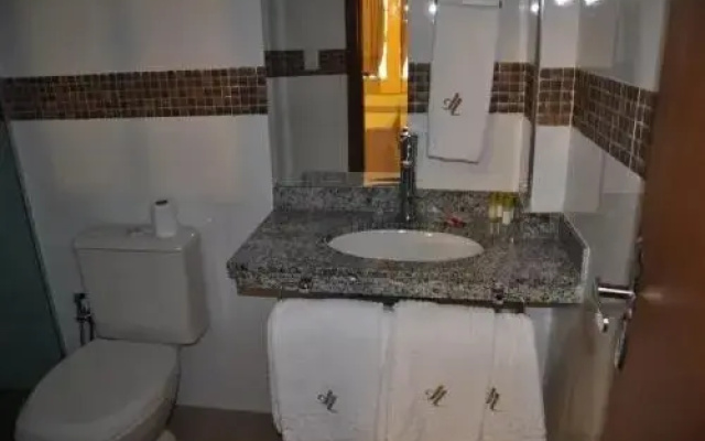 Hotel J Leão