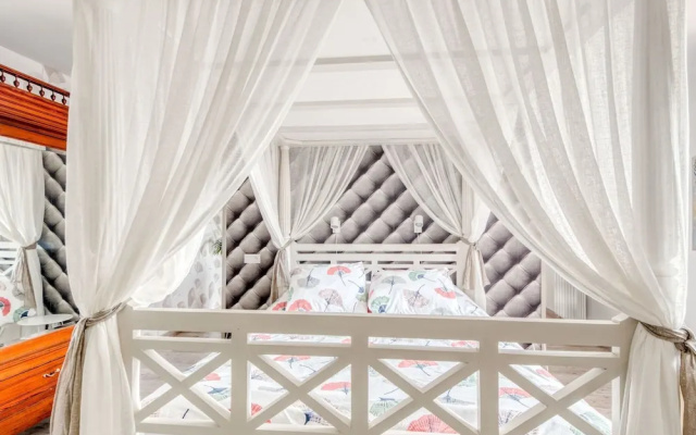 Fantastic Apartment With Whirlpool, Balcony, Deck-chairs