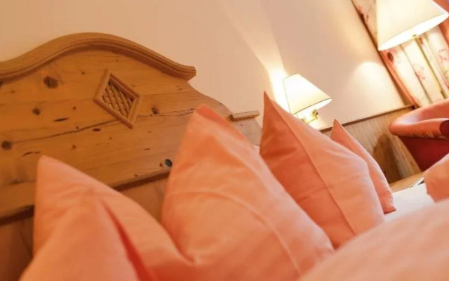 Отель Keyone Rooms Finkenberg