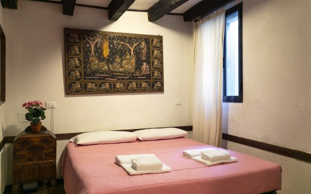 Апартаменты Santa Margherita Apartment комната для гостей
