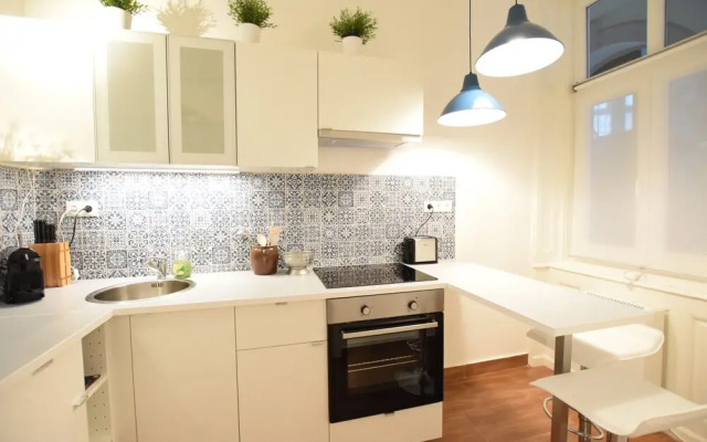 Standard Apartment by Hi5 - RÃ³zsa street