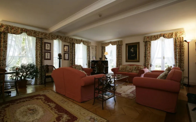 Brampton Grange