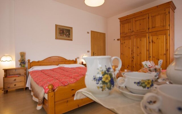 Отель Albergo Bellaria Карано комната для гостей