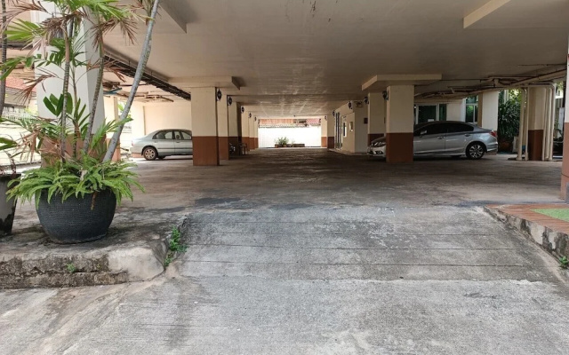 Grandview Condominia