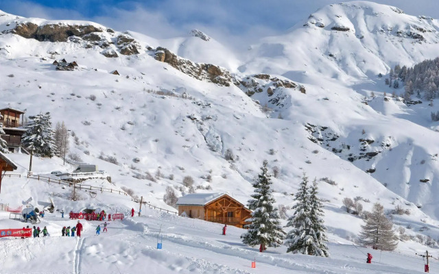 Les Cristallines