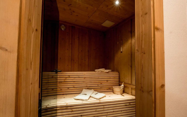 Mountain-view Apartment in Finkenberg With Sauna