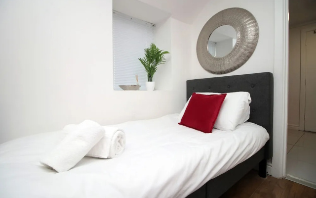 Comfortable Studio Near City Centre, Free Parking