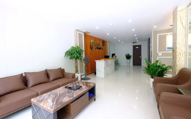 Gold Apartment