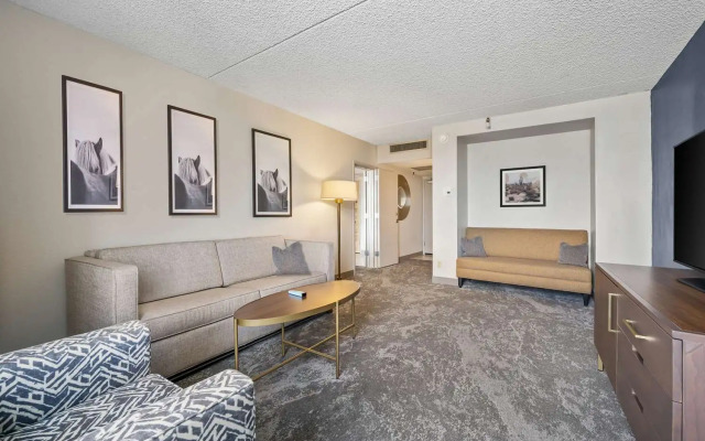 DoubleTree by Hilton Tucson - Reid Park