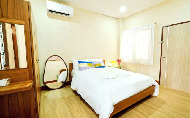 Thong Poon Apartment Chiang Mai